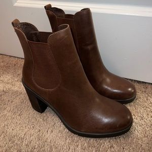 3inch block heel brown leather upper boots SIZE 8